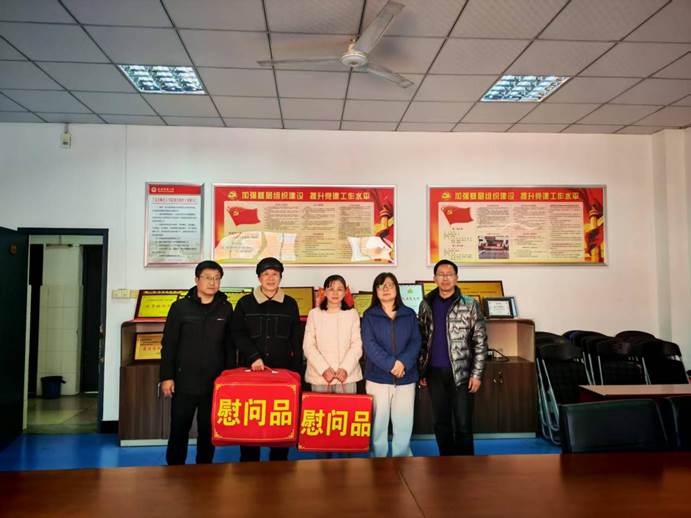 d62b803defaf3fd2e4c8b8adc922a070